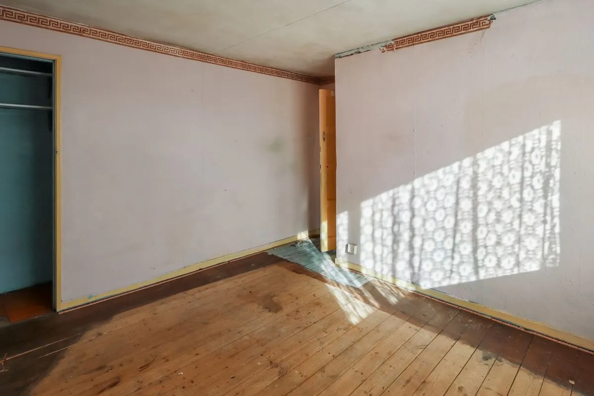 Rawmarsh, Rotherham, South Yorkshire, S62 5LB - Online Auctions