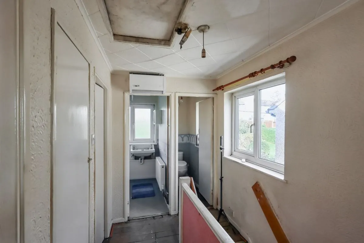 Rawmarsh, Rotherham, South Yorkshire, S62 5LB - Online Auctions