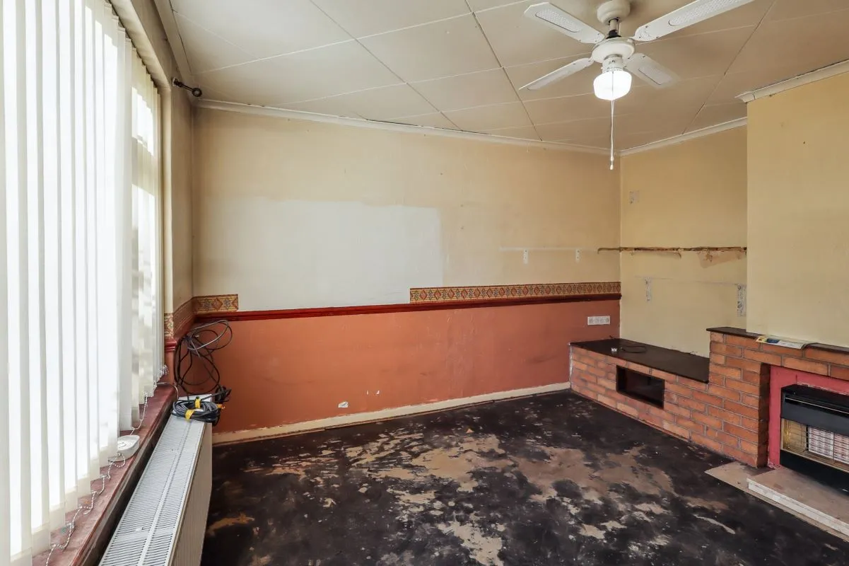 Rawmarsh, Rotherham, South Yorkshire, S62 5LB - Online Auctions