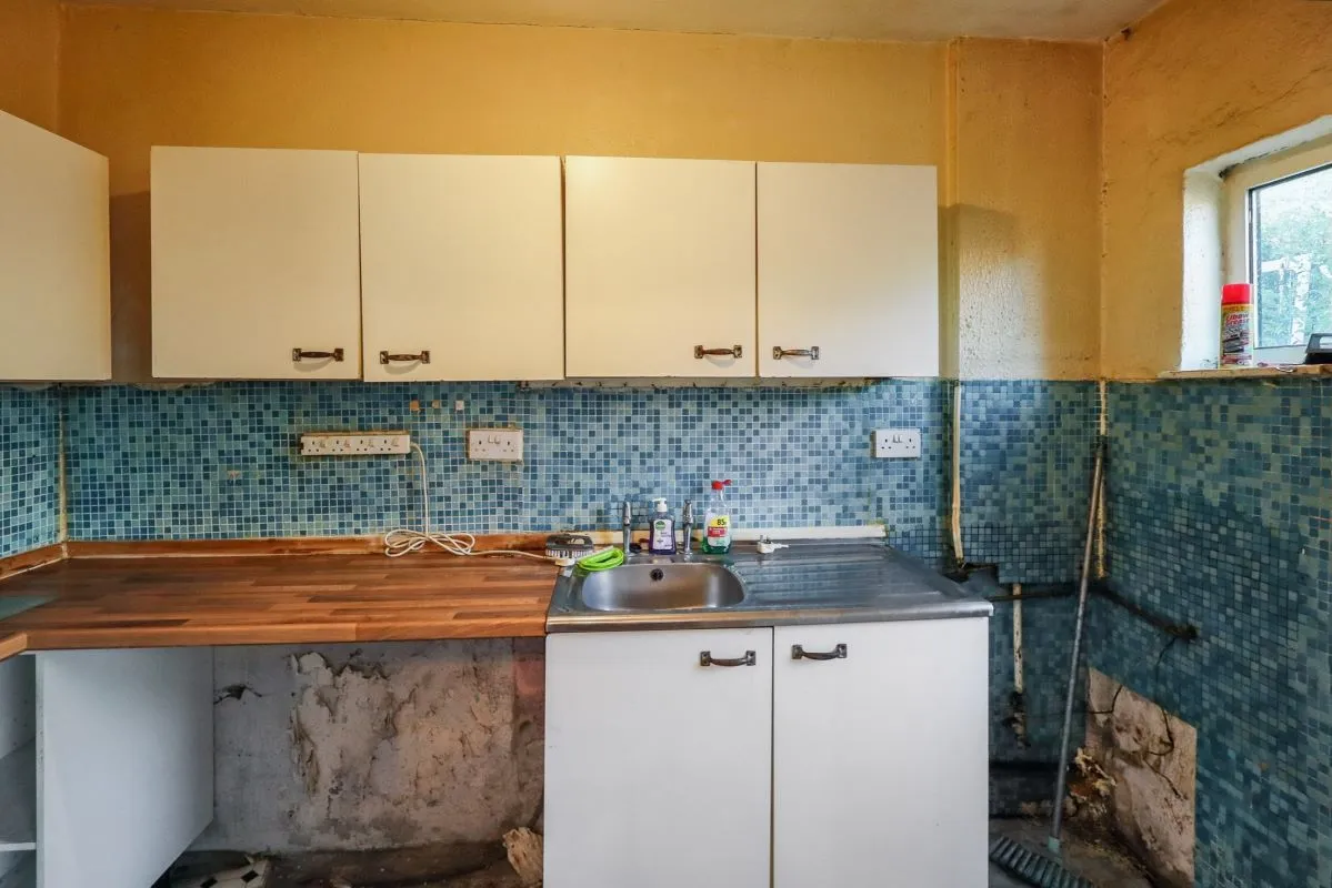 Rawmarsh, Rotherham, South Yorkshire, S62 5LB - Online Auctions