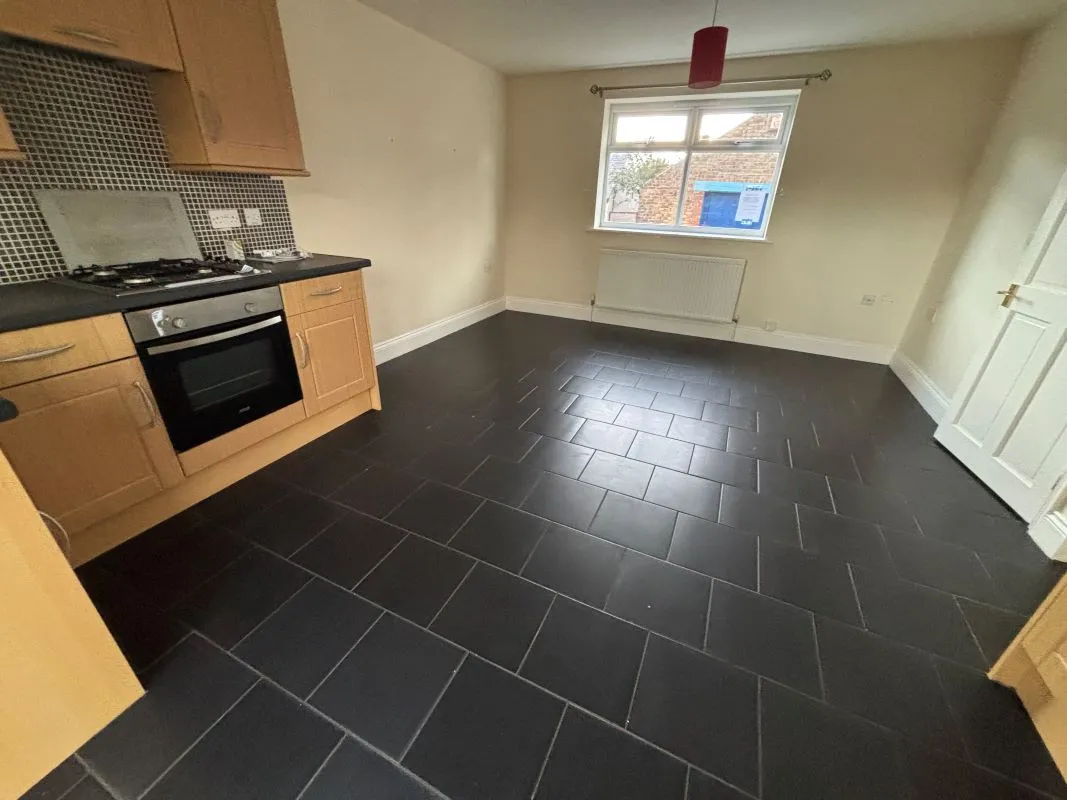 Grimsby, South Humberside, DN32 9NY - Online Auctions