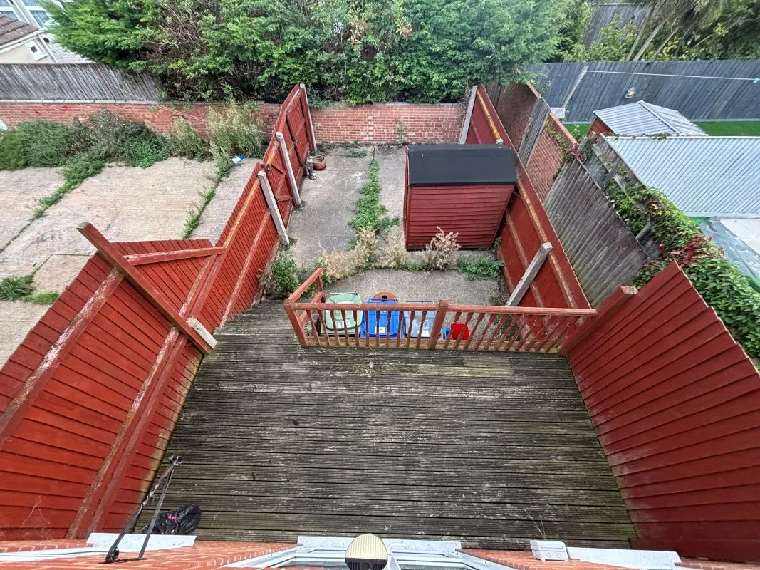 Grimsby, South Humberside, DN32 9NY - Online Auctions