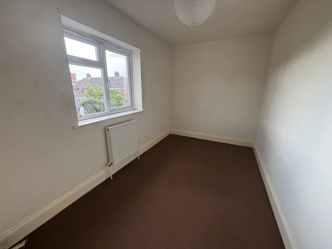 Grimsby, South Humberside, DN32 9NY - Online Auctions