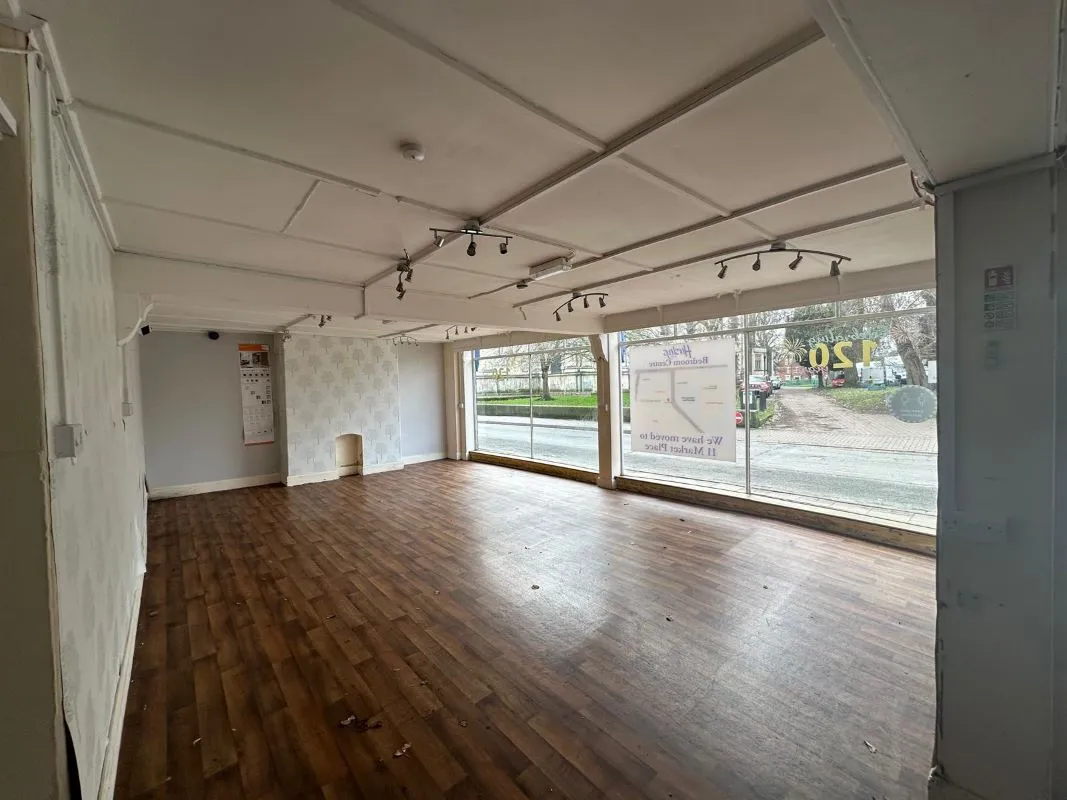 Gainsborough, Lincolnshire, DN21 2JS - Online Auctions