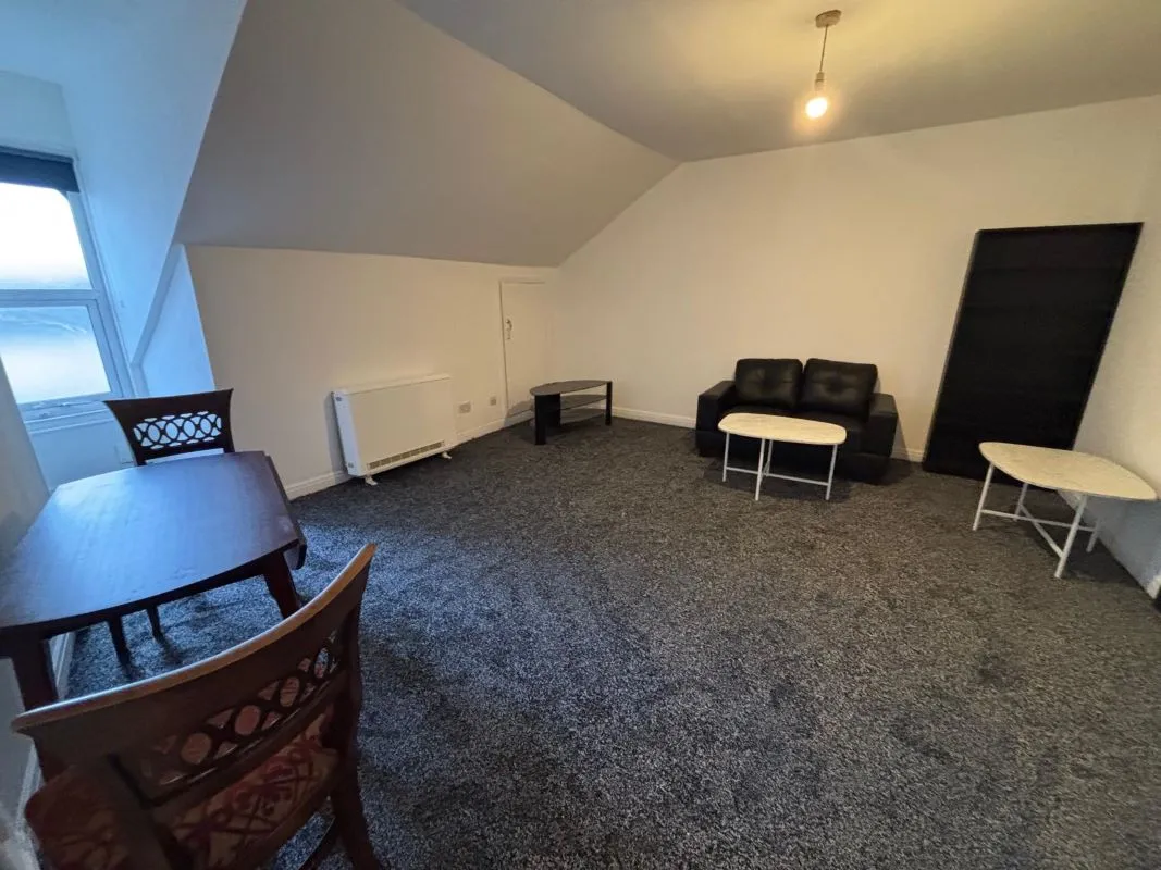 Cleethorpes, South Humberside, DN35 7AB - Online Auctions