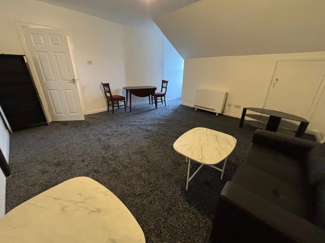 Cleethorpes, South Humberside, DN35 7AB - Online Auctions