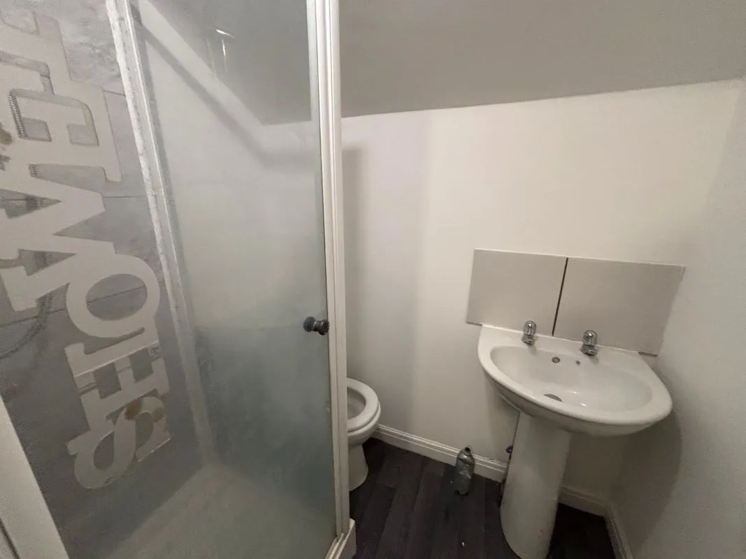 Cleethorpes, South Humberside, DN35 7AB - Online Auctions