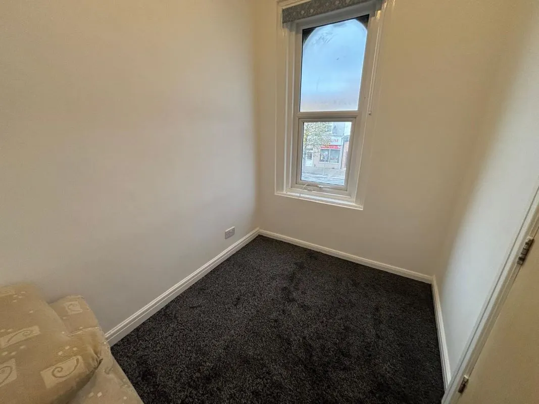 Cleethorpes, South Humberside, DN35 7AB - Online Auctions