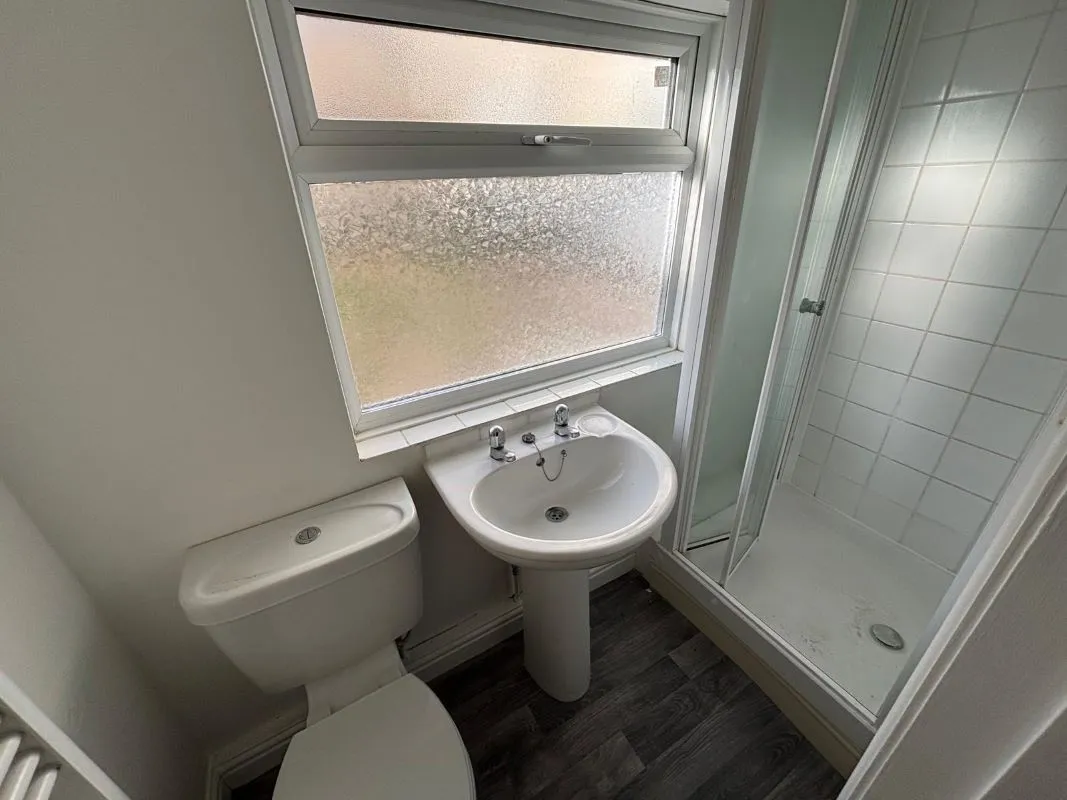 Cleethorpes, South Humberside, DN35 7AB - Online Auctions