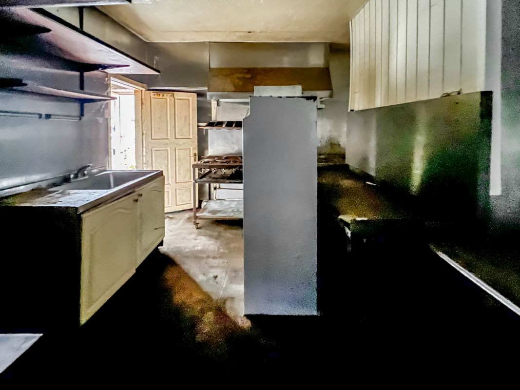 Bath Place, Halifax, West Yorkshire, HX3 6EG - Online Auctions