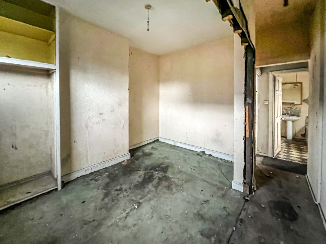 Bath Place, Halifax, West Yorkshire, HX3 6EG - Online Auctions
