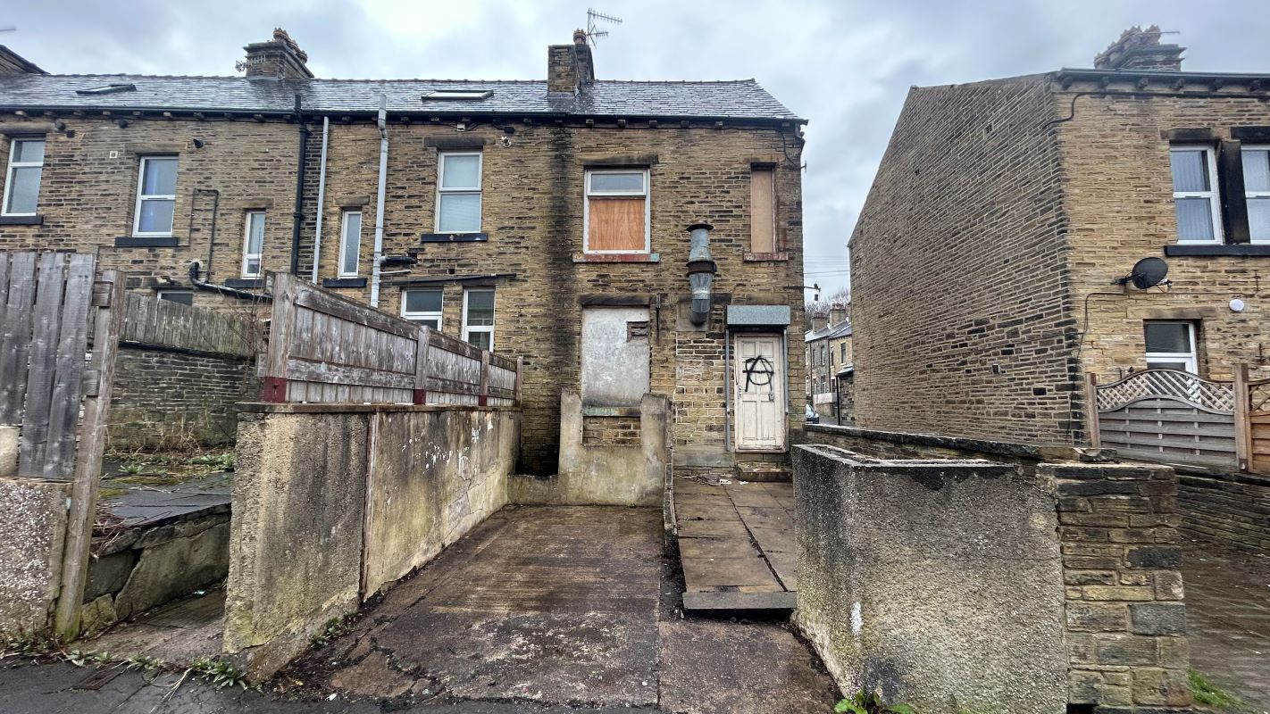 Bath Place, Halifax, West Yorkshire, HX3 6EG - Online Auctions