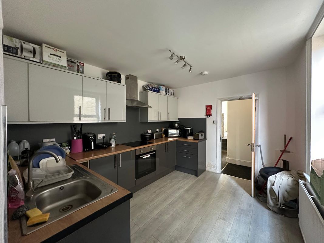Lincoln, Lincolnshire, LN5 8DW - Online Auctions