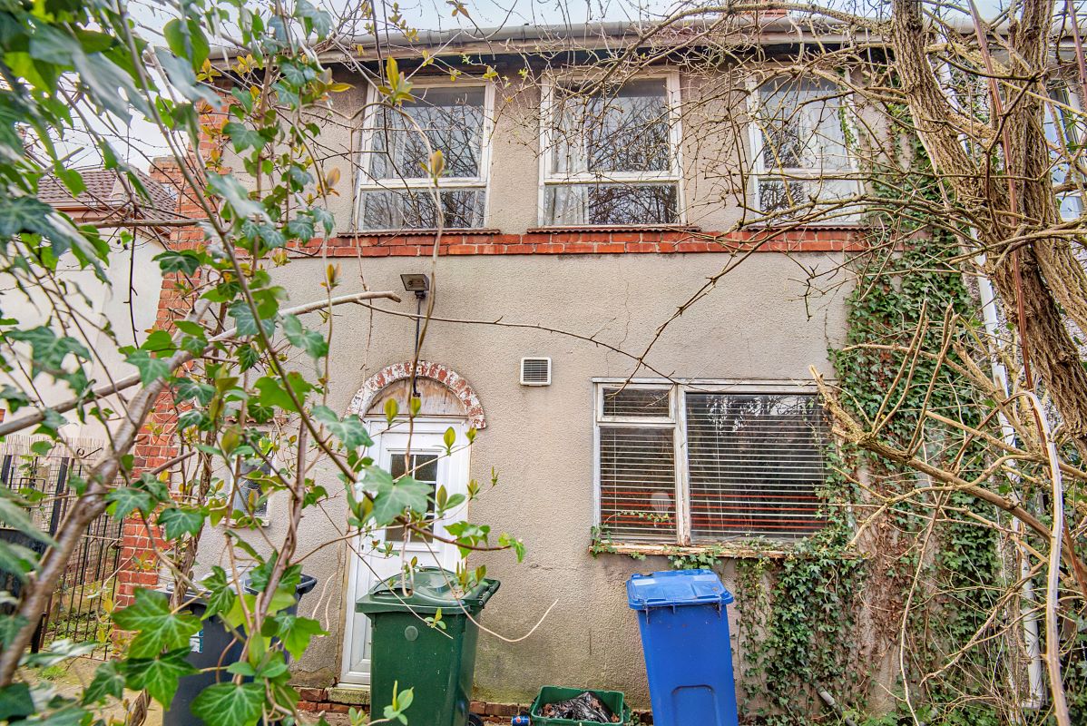 Daw Lane, Bentley, Doncaster, South Yorkshire, DN5 0PE - Online Auctions
