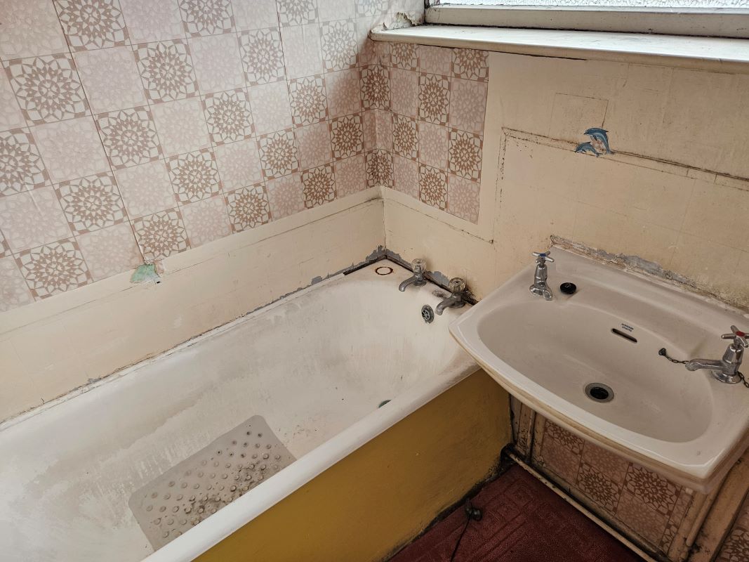 Cedar Court, Castleford, West Yorkshire, WF10 4HH - Online Auctions