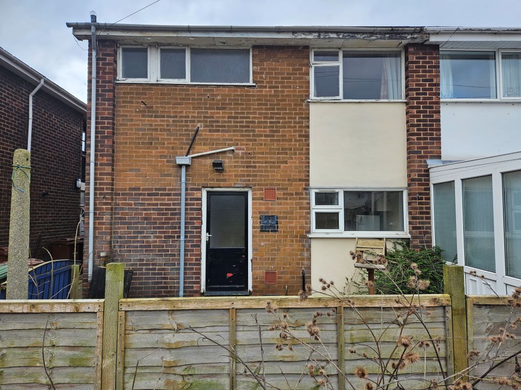 Cedar Court, Castleford, West Yorkshire, WF10 4HH - Online Auctions