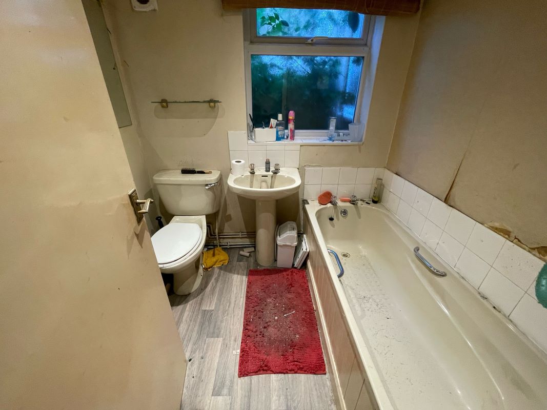 Ground Floor, Grafton Street, Grimsby, South Humberside, DN32 7RW - Online Auctions