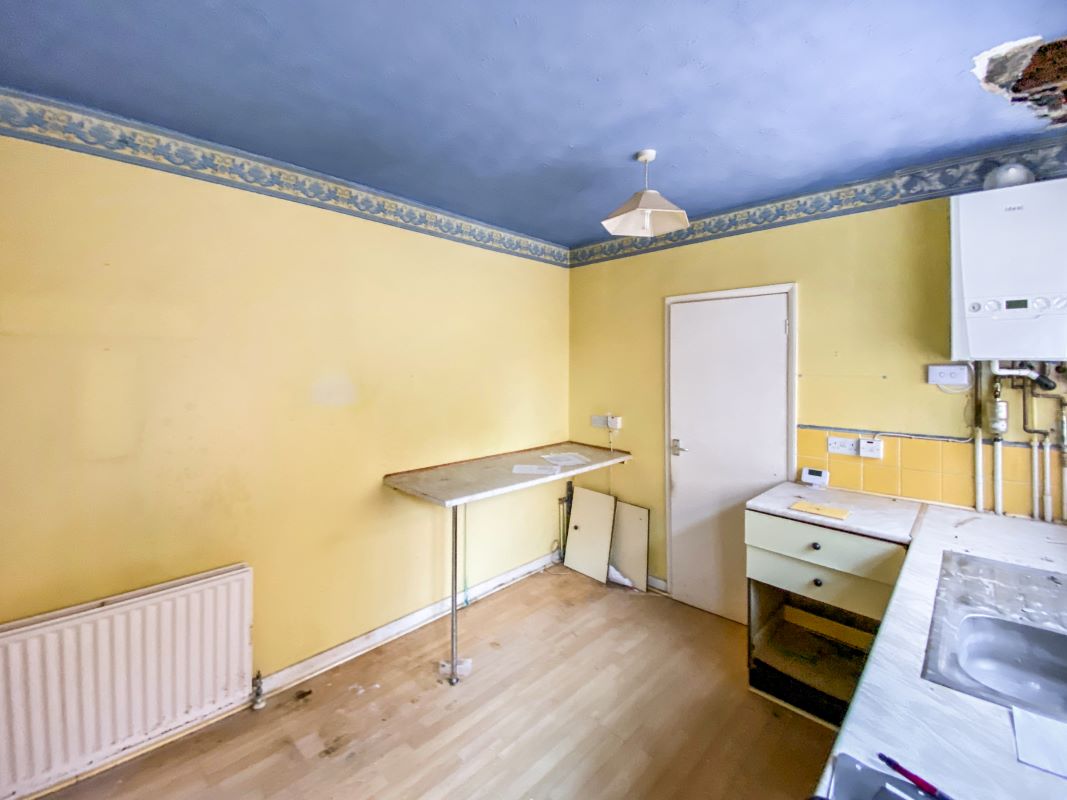 Grimsby Road, Cleethorpes, South Humberside, DN35 7LB - Online Auctions