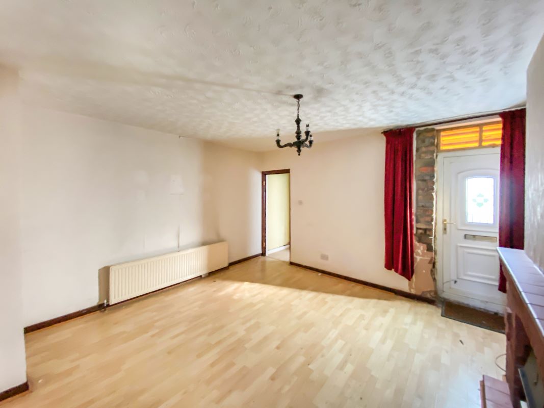 Grimsby Road, Cleethorpes, South Humberside, DN35 7LB - Online Auctions