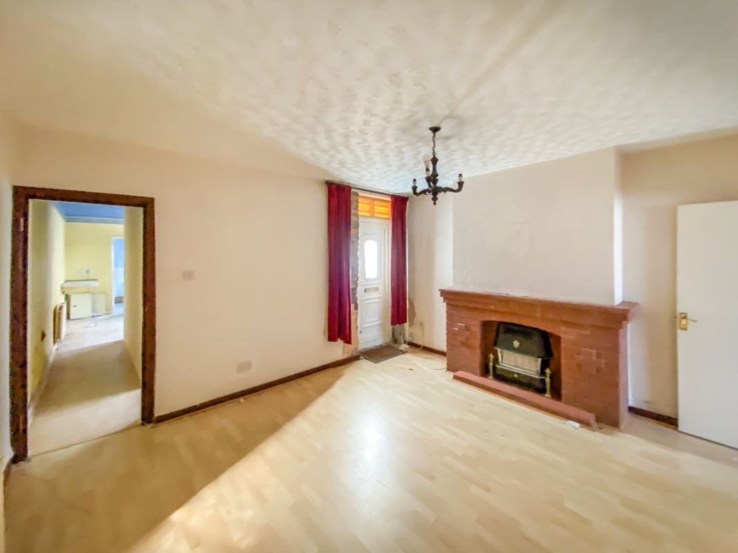 Grimsby Road, Cleethorpes, South Humberside, DN35 7LB - Online Auctions