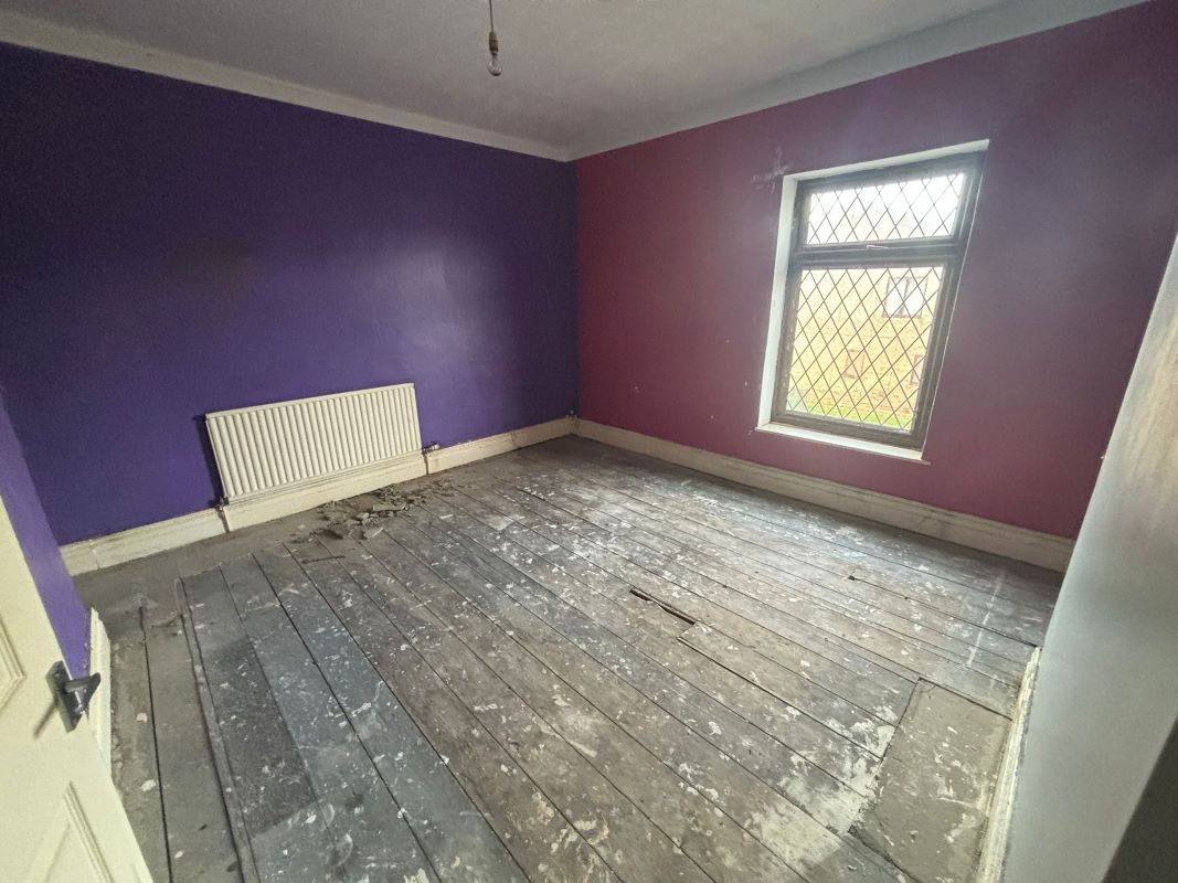 Grimsby, South Humberside, DN32 7LA - Online Auctions