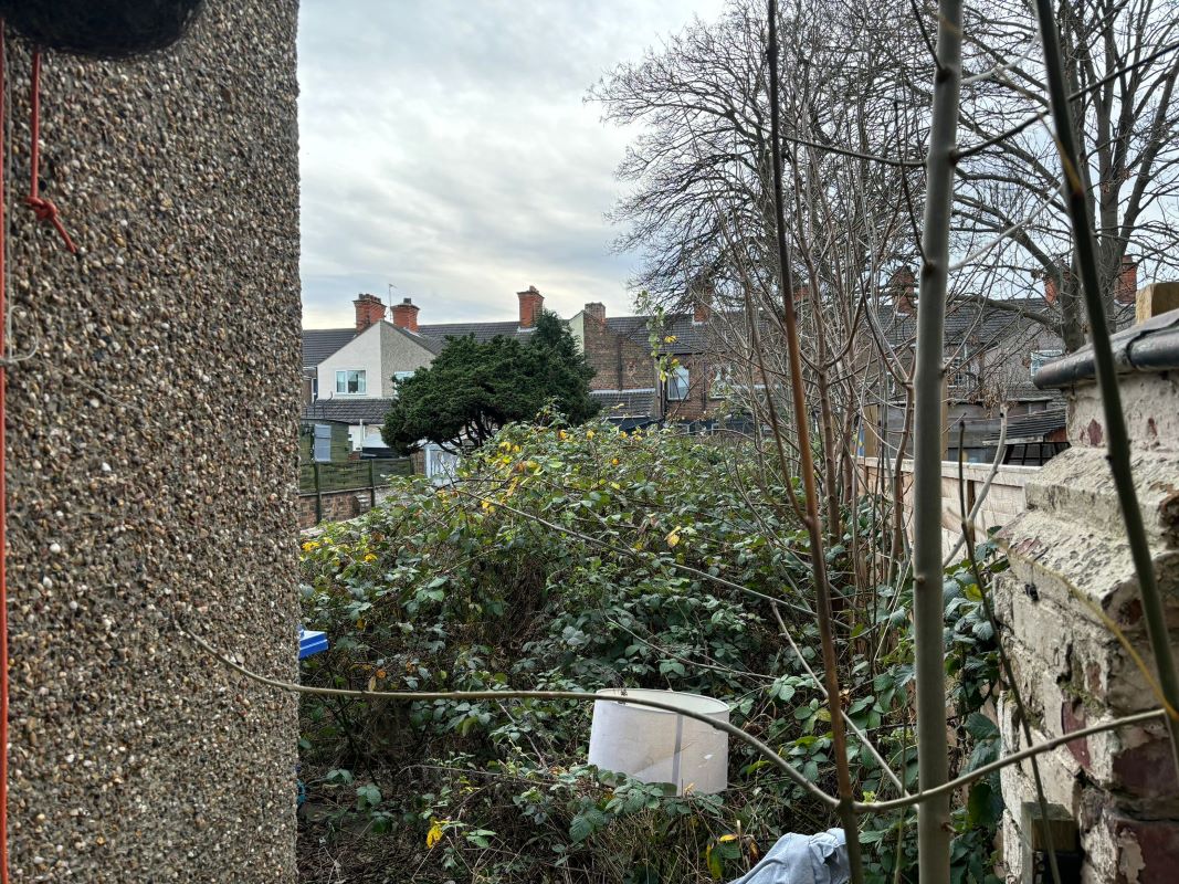 Grimsby, South Humberside, DN32 7LA - Online Auctions