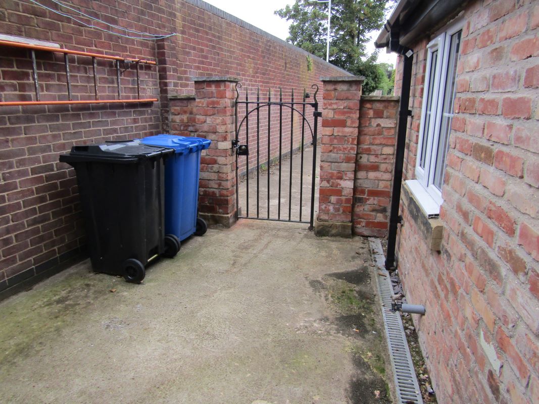 King Street, Thorne, Doncaster, South Yorkshire, DN8 5BA - Online Auctions