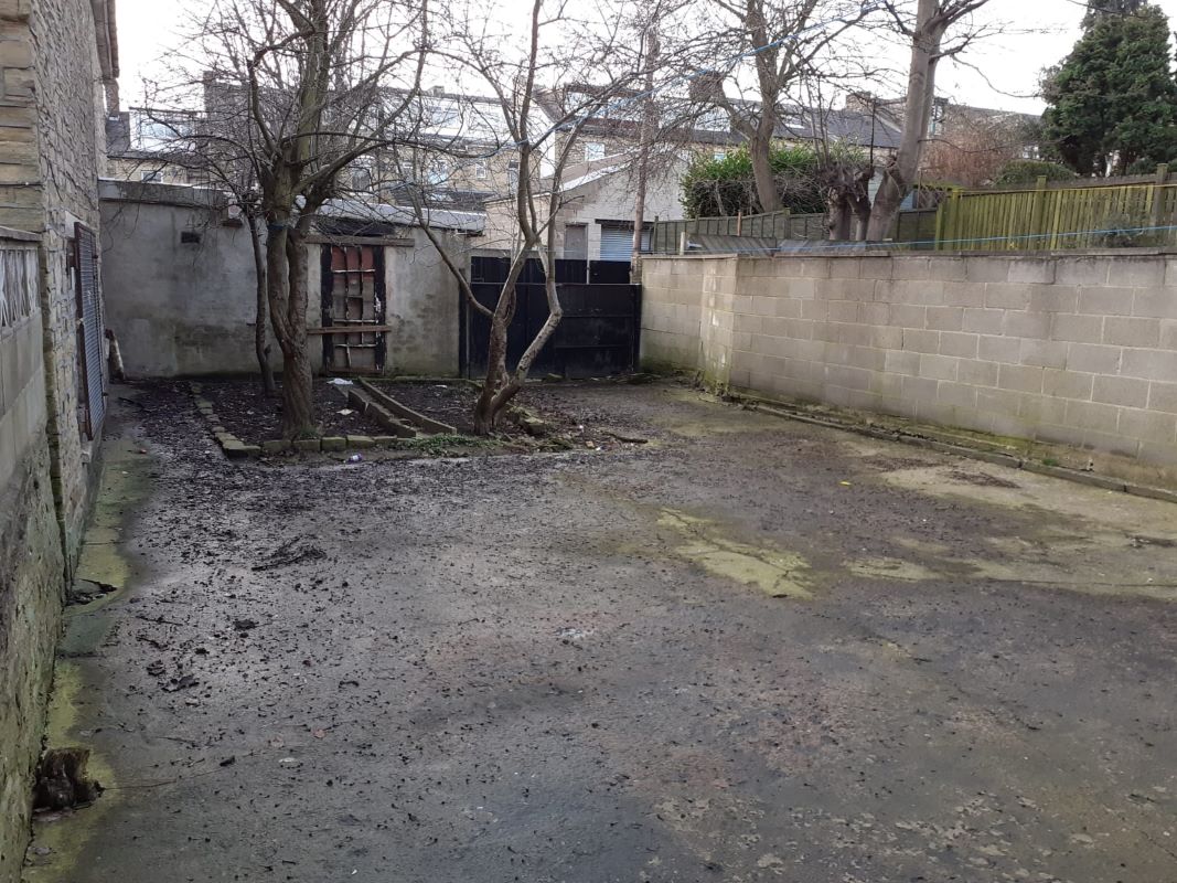 Bradford, West Yorkshire, BD8 9NX - Online Auctions