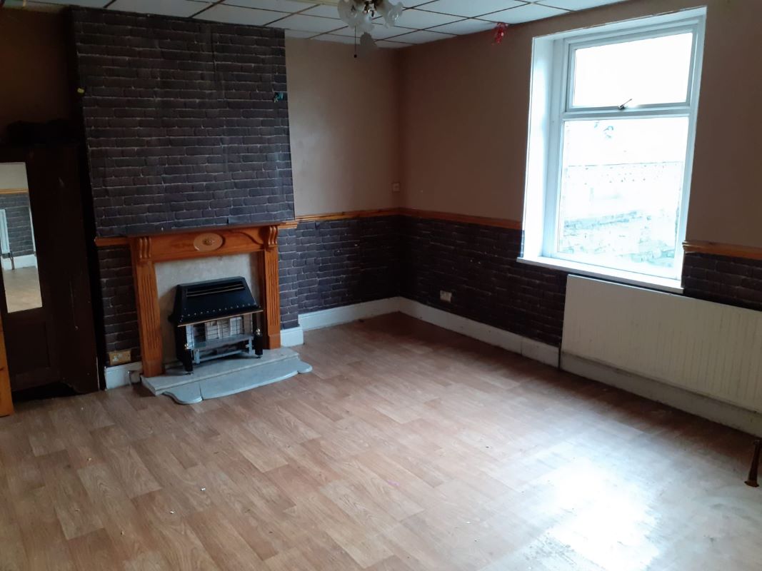 Bradford, West Yorkshire, BD8 9NX - Online Auctions