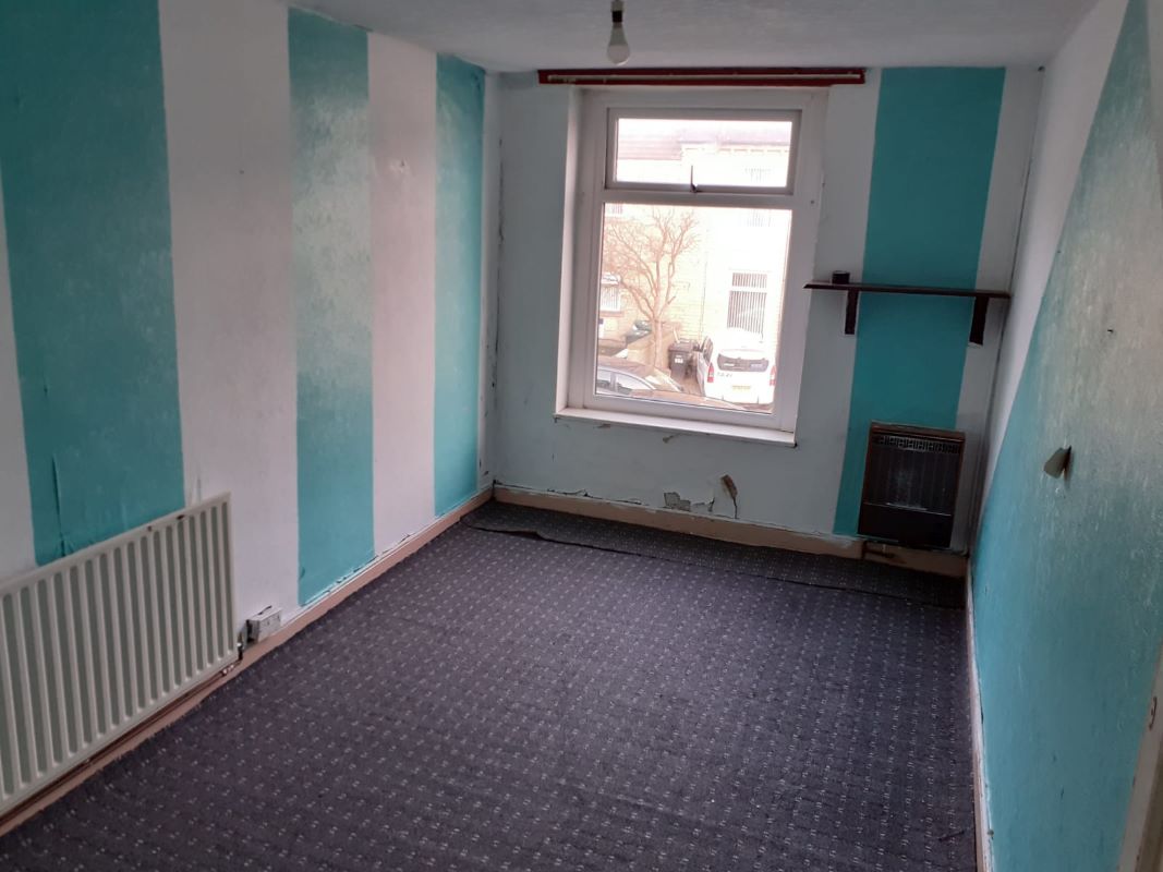 Bradford, West Yorkshire, BD8 9NX - Online Auctions