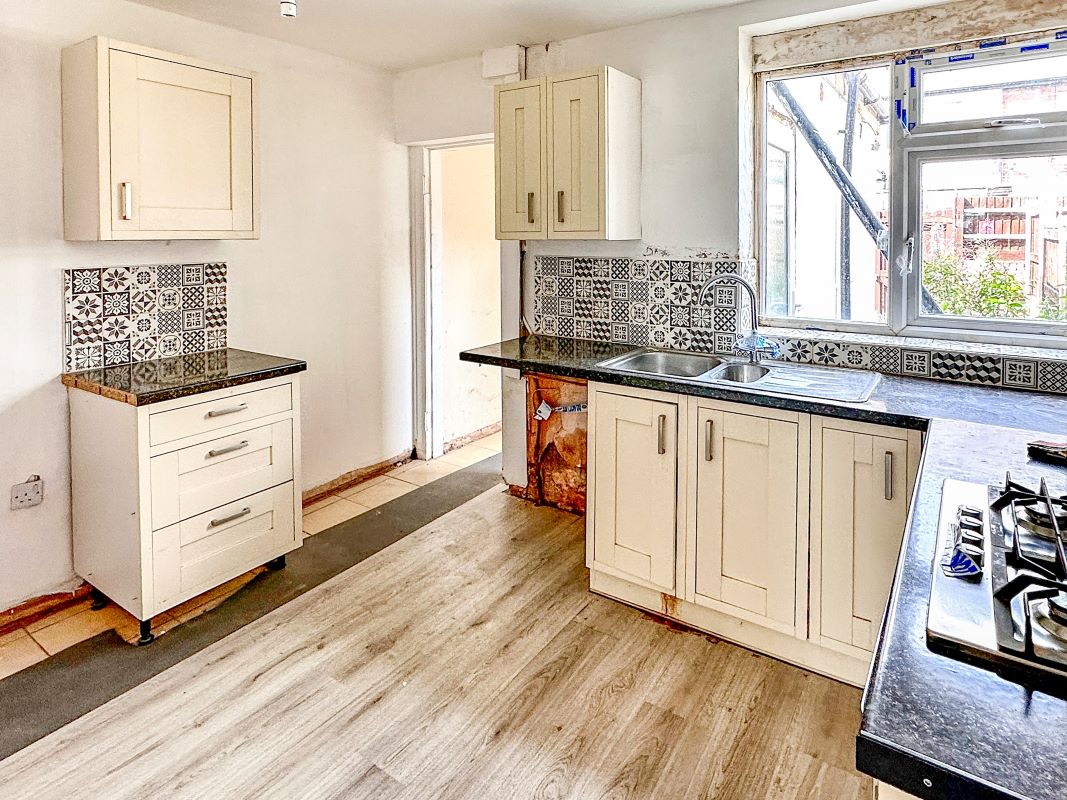 Riviera Parade, Doncaster, South Yorkshire, DN5 9SG - Online Auctions