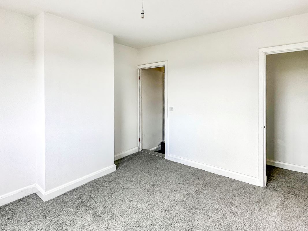 Riviera Parade, Doncaster, South Yorkshire, DN5 9SG - Online Auctions