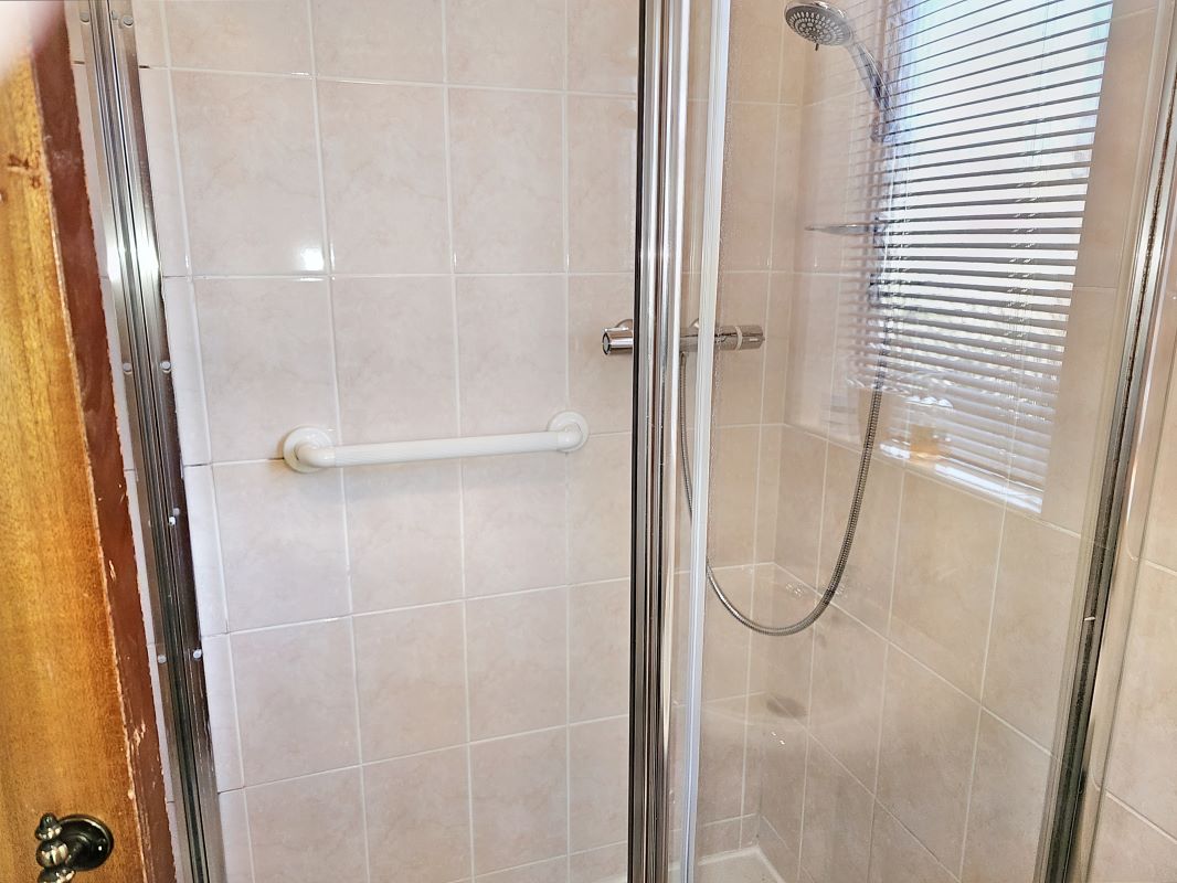 Eckington, Sheffield, South Yorkshire, S21 4AX - Online Auctions