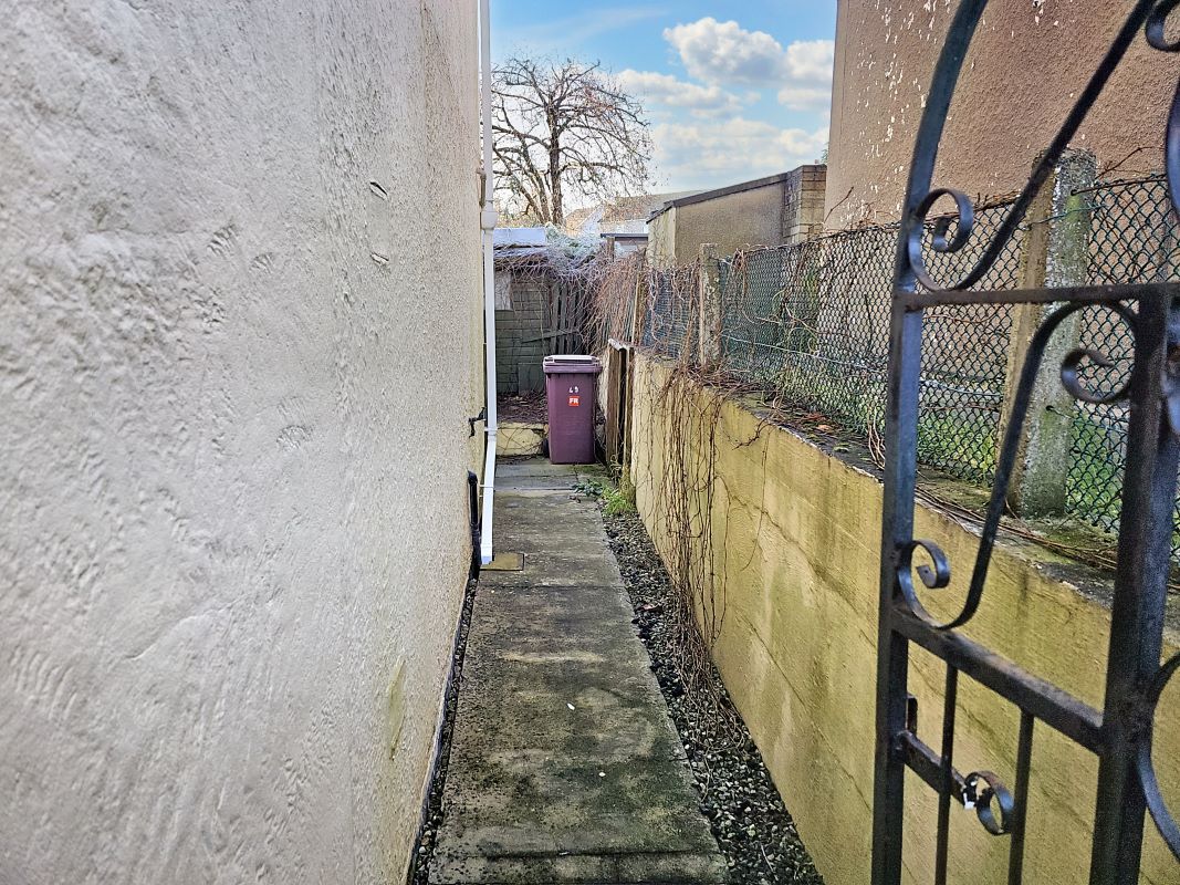 Eckington, Sheffield, South Yorkshire, S21 4AX - Online Auctions