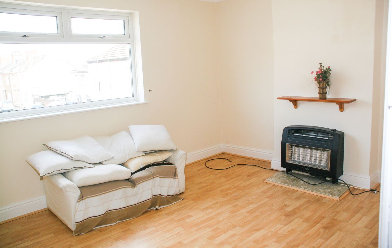 Grimsby, South Humberside, DN31 2RN - Online Auctions