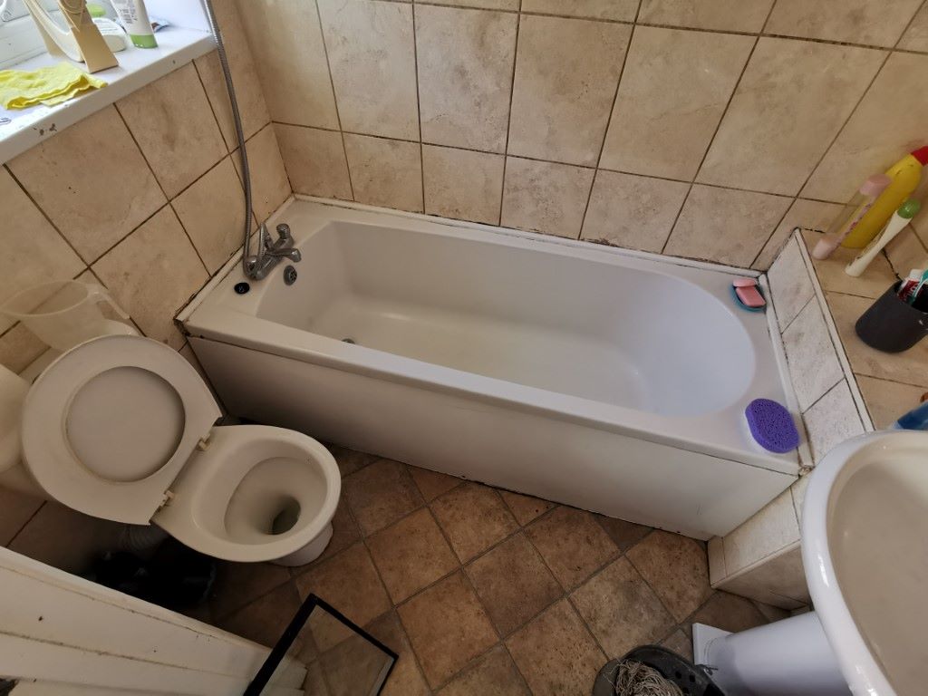Grimsby, South Humberside, DN32 7BP - Online Auctions