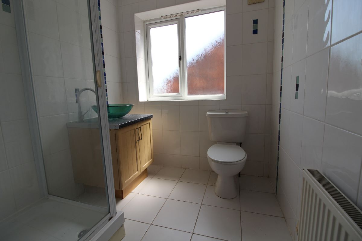 Gainsborough, Lincolnshire, DN21 2HN - Online Auctions