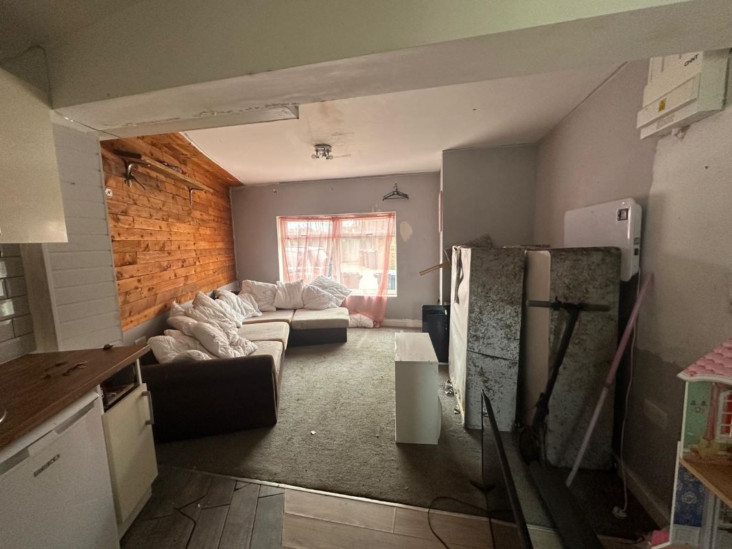 Lincoln, Lincolnshire, LN5 7XH - Online Auctions