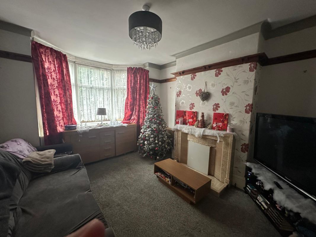 Grimsby, South Humberside, DN32 9QG - Online Auctions