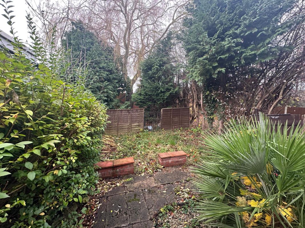 Grimsby, South Humberside, DN32 9QG - Online Auctions
