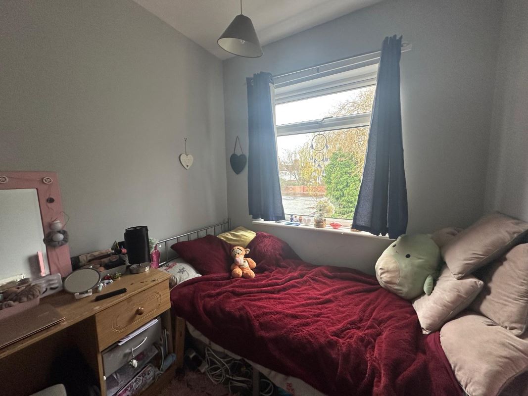 Grimsby, South Humberside, DN32 9QG - Online Auctions