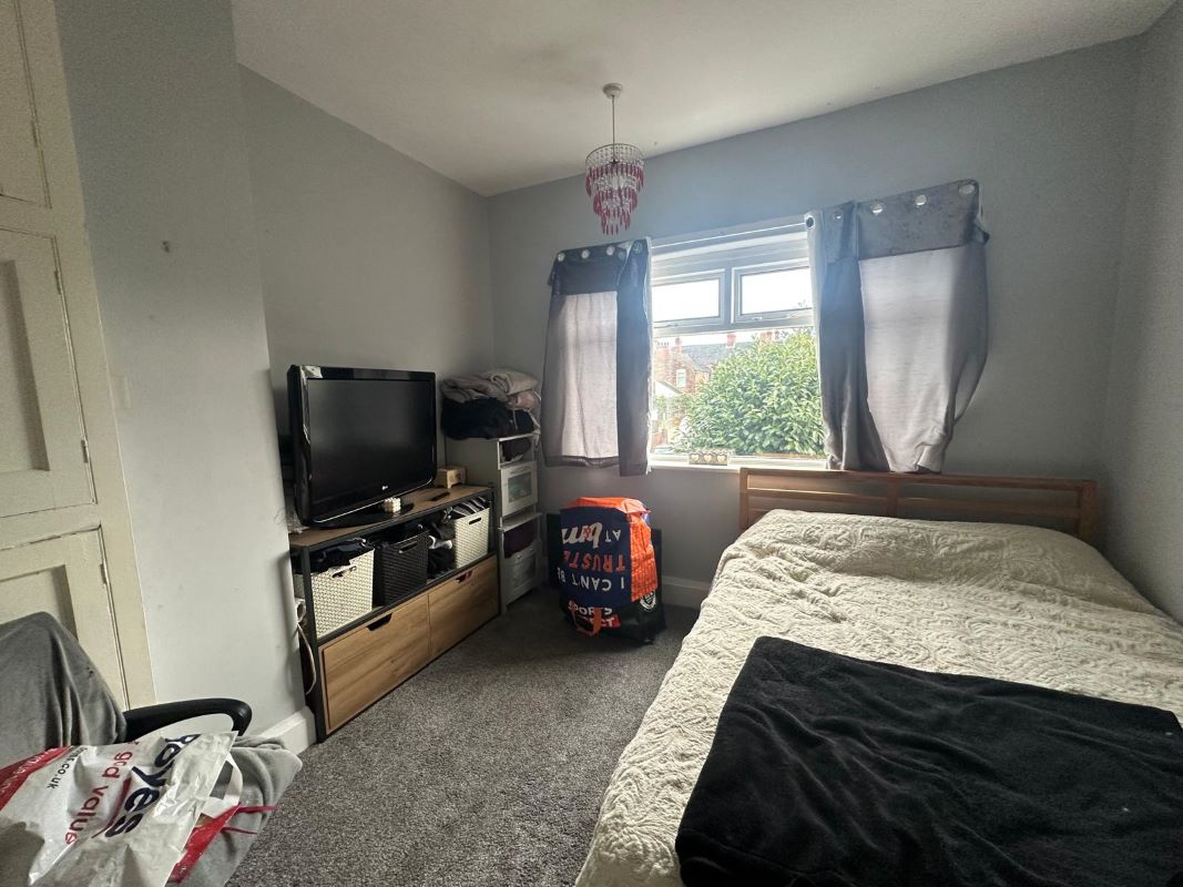 Grimsby, South Humberside, DN32 9QG - Online Auctions