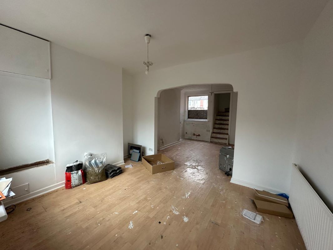 Dinnington, Sheffield, South Yorkshire, S25 2PX - Online Auctions