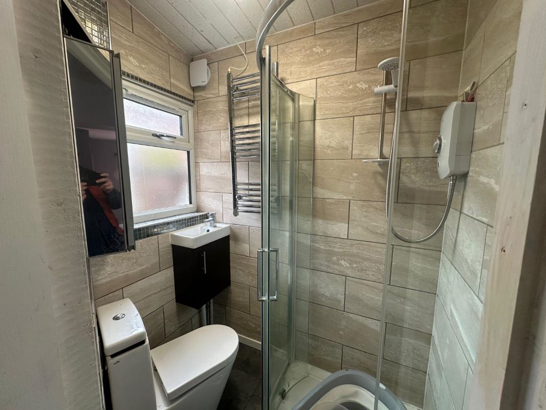 Lincoln, Lincolnshire, LN5 7XH - Online Auctions