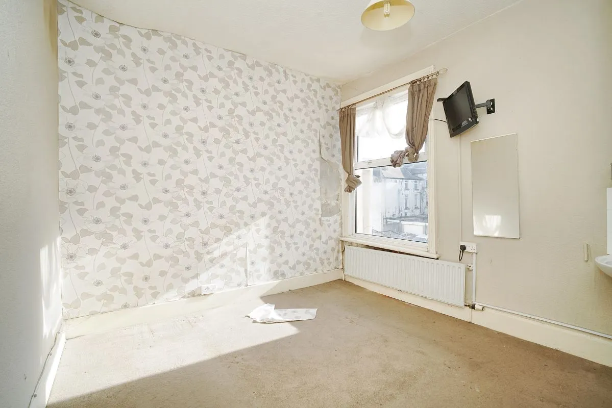 Blackpool, Lancashire, FY1 2BP - Online Auctions