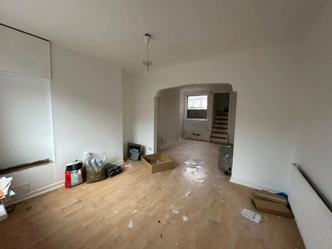 Dinnington, Sheffield, South Yorkshire, S25 2PX - Online Auctions