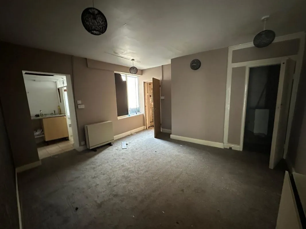 Gainsborough, Lincolnshire, DN21 2JR - Online Auctions