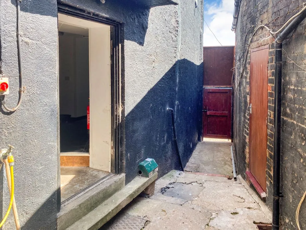 Bridlington, North Humberside, YO15 2NP - Online Auctions