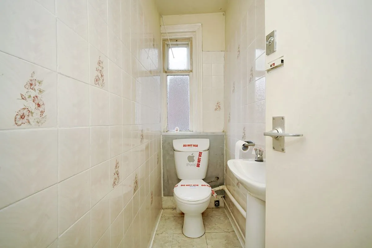 Blackpool, Lancashire, FY1 2BP - Online Auctions