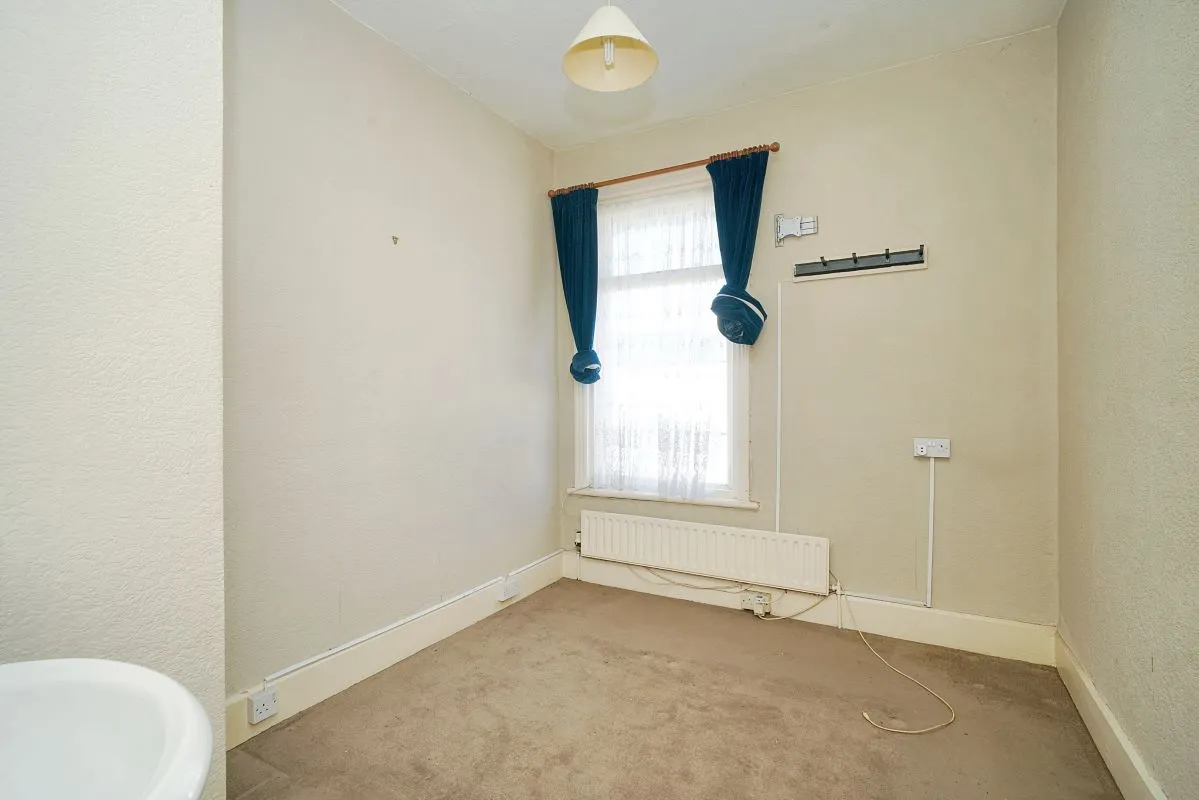 Blackpool, Lancashire, FY1 2BP - Online Auctions